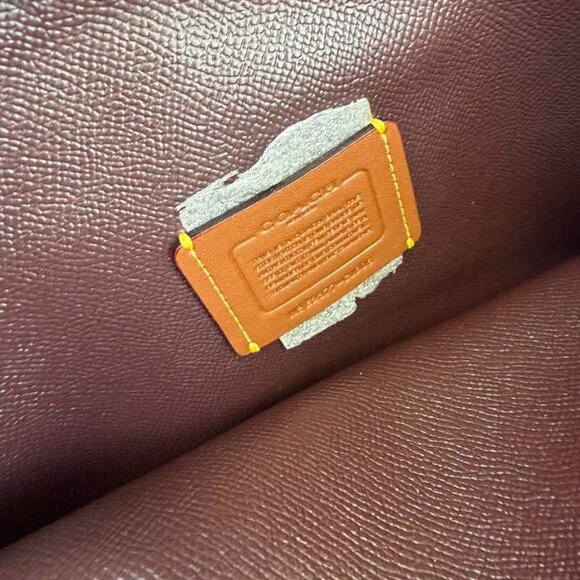 Coach CJ806 Polished Leather Carter Carryall 28 in Wine - Picture 8 of 11